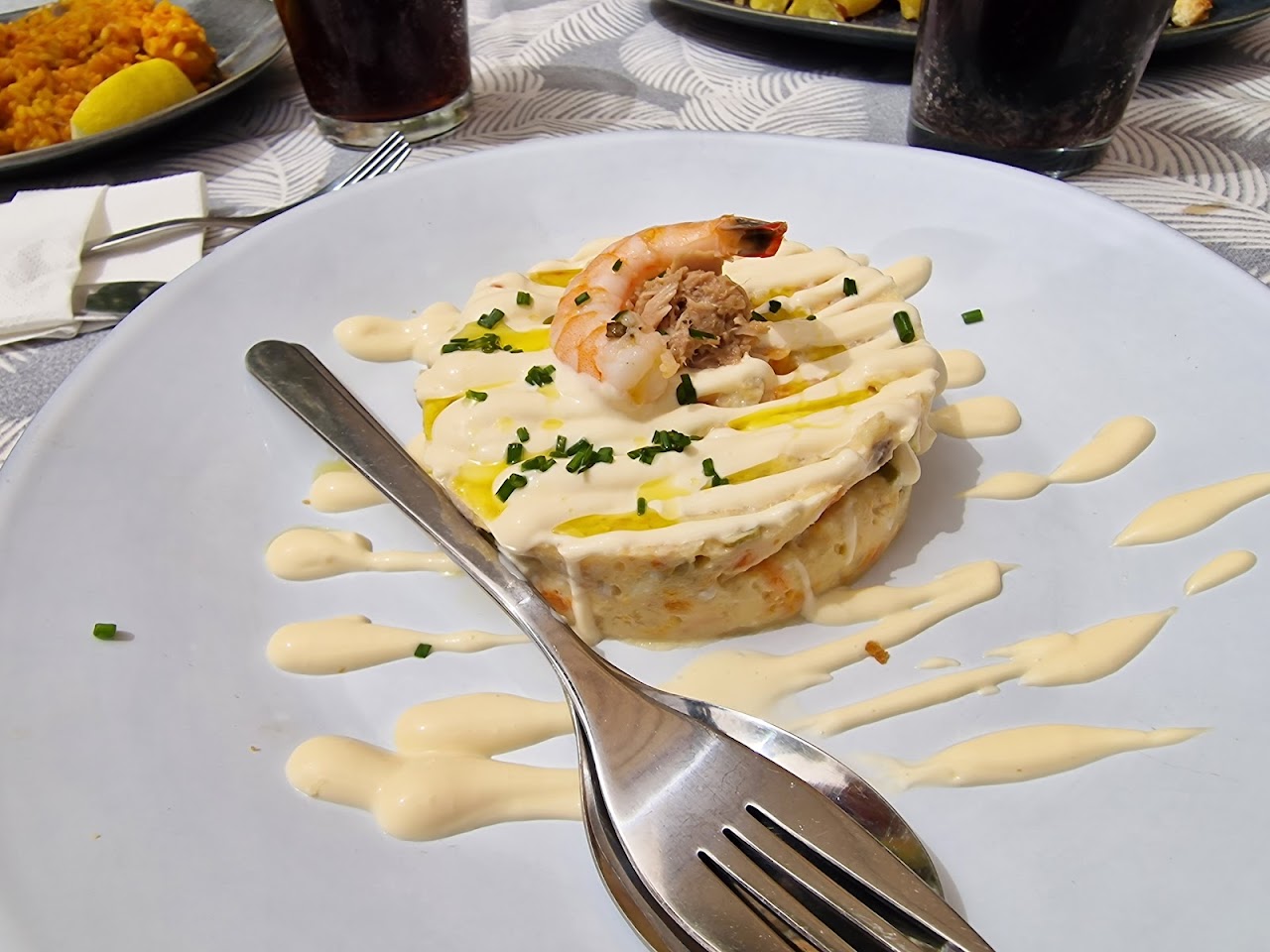 Chef's starter with tuna belly and prawn