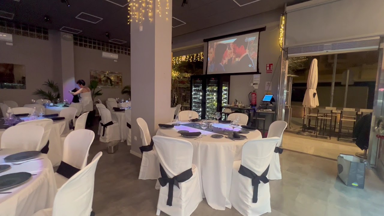 The dining room at La Embajada Gourmet